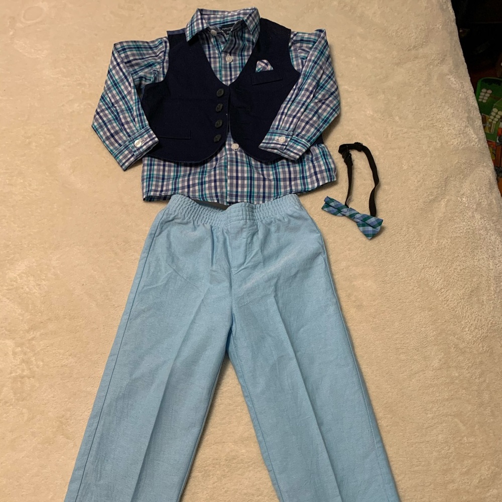 Nautica boys 4 pieces suit new